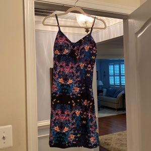 Floral summer dress with peephole